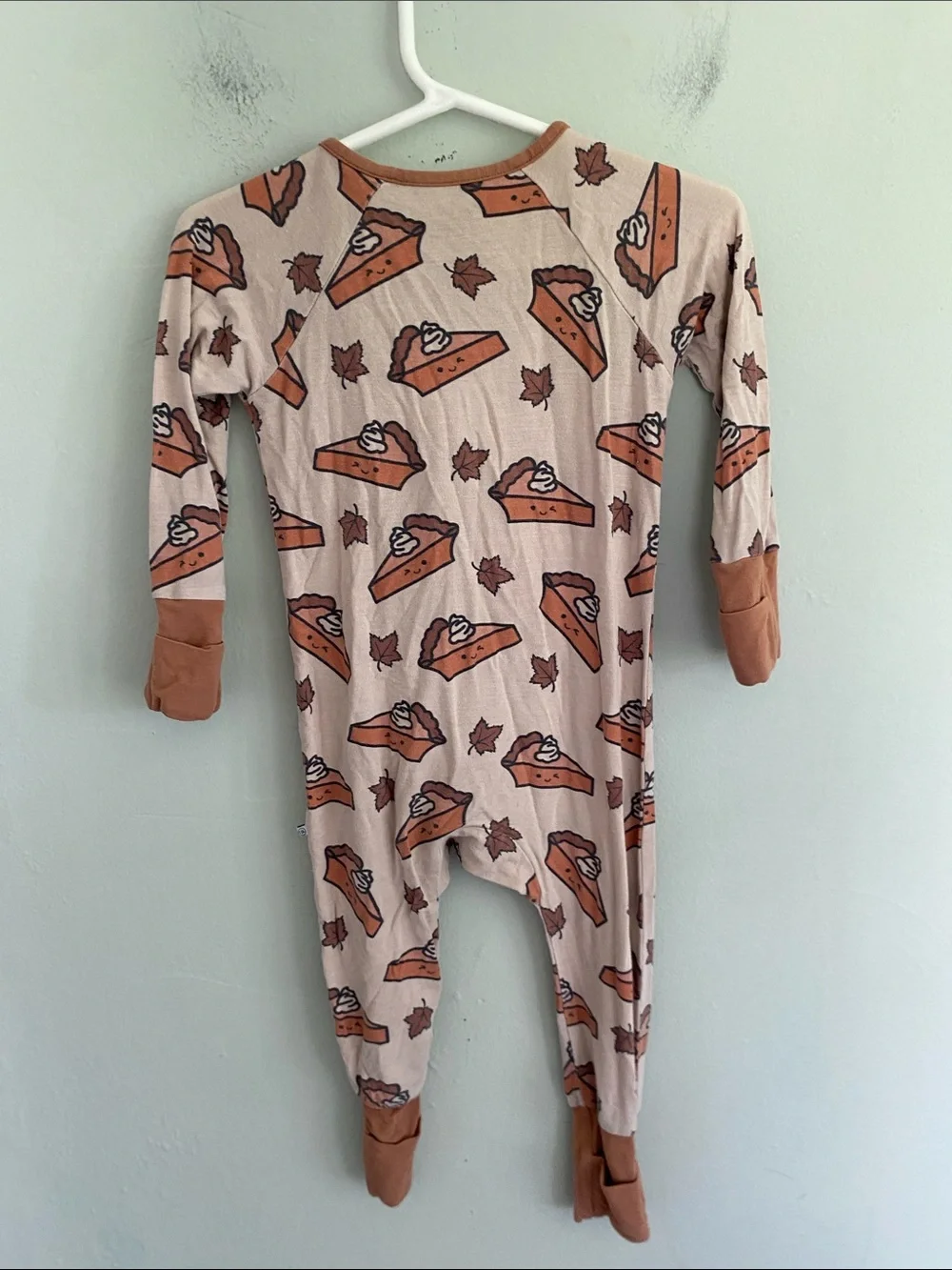 Caden Lane Baby Pumpkin Pie Fall Print Long sleeve zip up onesie Size 8-12 month